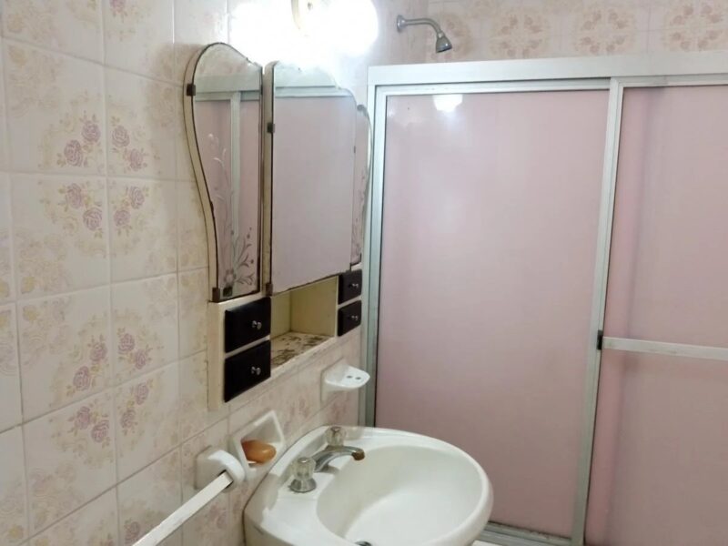 Saavedra y España · Casa · 3 Dormitorios · Venta