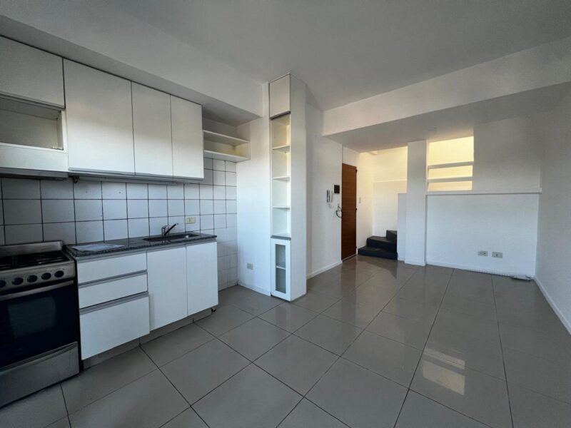Saavedra y Mitre · 2 Dormitorios · Venta