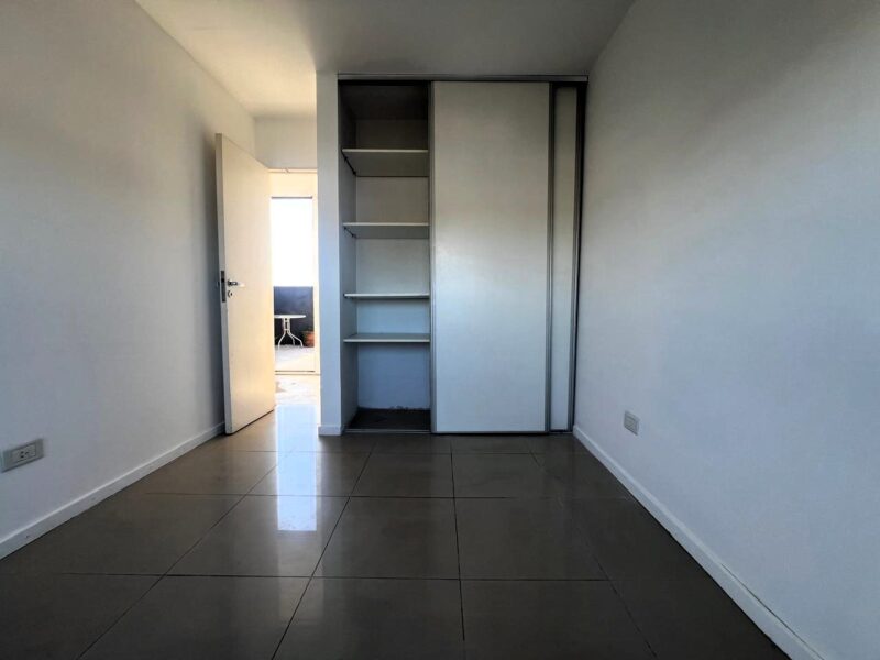 Saavedra y Mitre · 2 Dormitorios · Venta