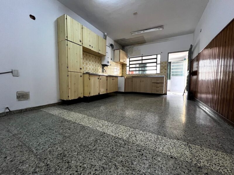 Paraguay y Av. Del Rosario · Casa · 2 Dormitorios · Venta