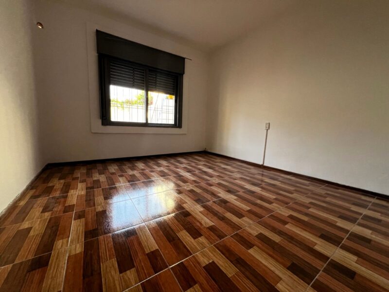 Paraguay y Av. Del Rosario · Casa · 2 Dormitorios · Venta