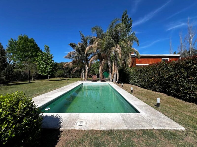 Oliveros · Casa · 2 Dormitorios · Venta