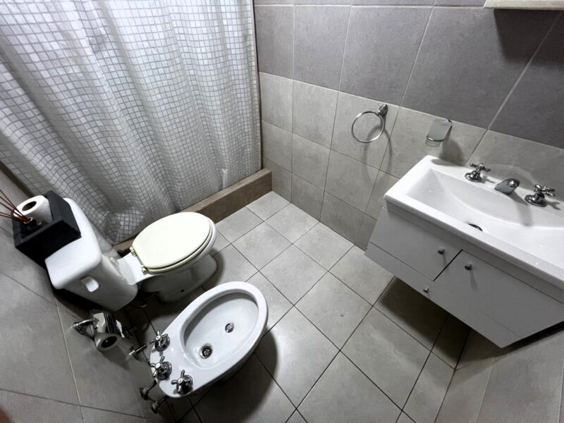 Mendoza y Santiago · 1 Dormitorio · Amoblado · Alquiler