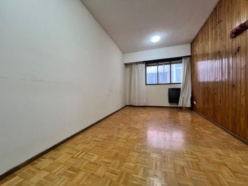 Italia y Mendoza · 1 Dormitorio · Venta