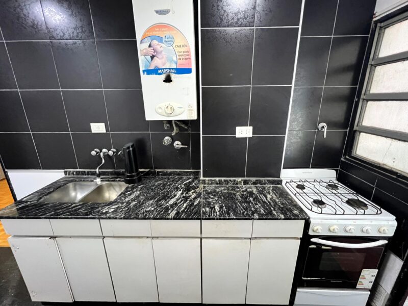 Italia y Mendoza · 1 Dormitorio · Venta