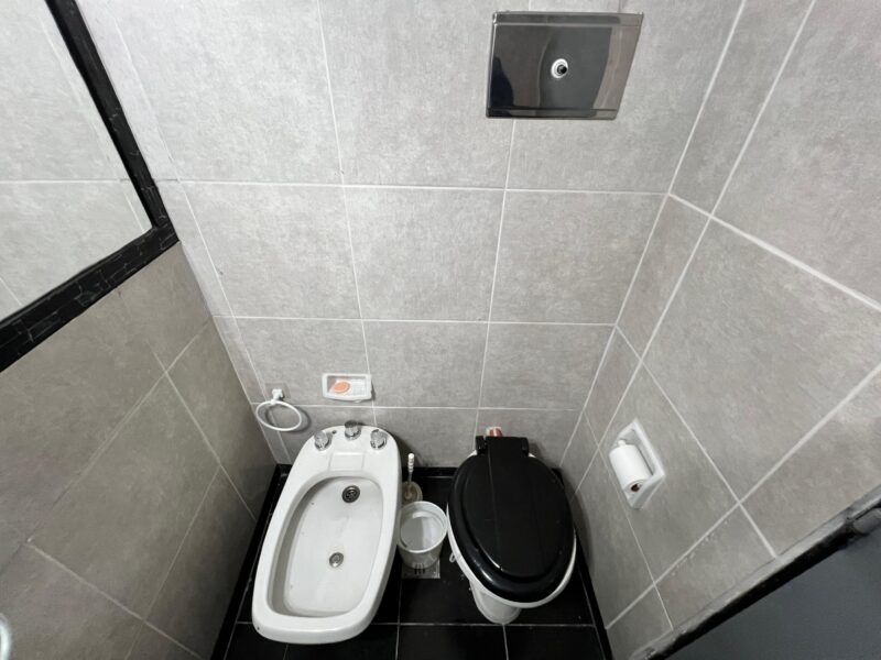Italia y Mendoza · 1 Dormitorio · Venta